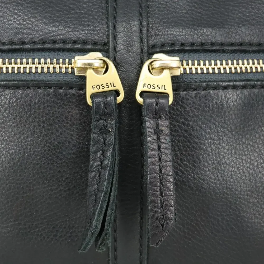 Fossil Leather Handbag Womens Black Crossbody Bag Zipper Pockets Preppy Academia